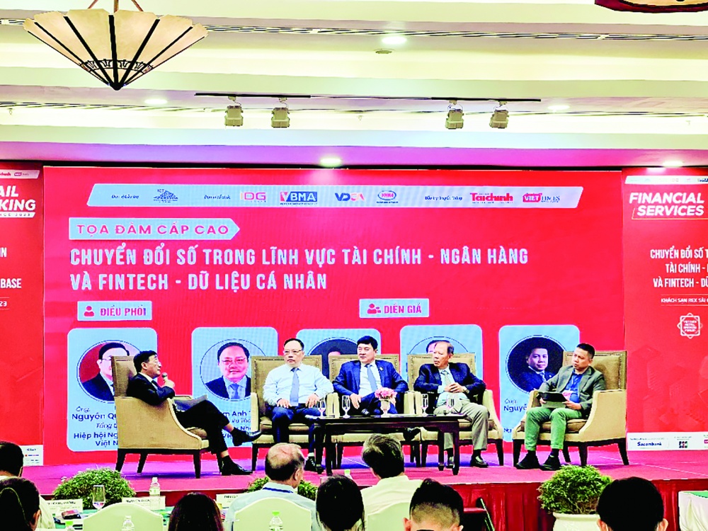 Thể chế tạo lực đẩy cho chuyển đổi số ngành Ngân hàng