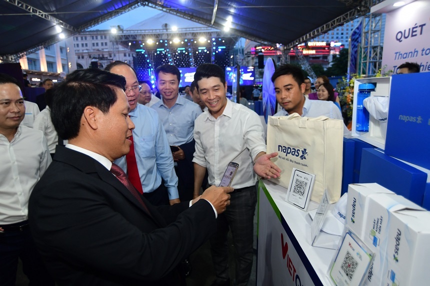 Nhiều trải nghiệm thanh toán mới trong "Ngày không tiền mặt" 2023