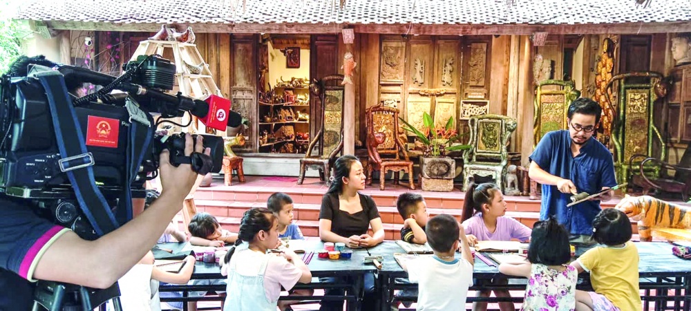 Lan truyền tình yêu nghệ thuật truyền thống