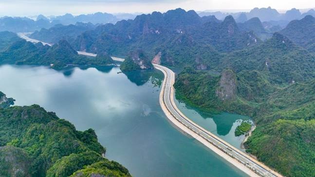 “Điểm trũng” giá bất động sản tại 4 thành phố lớn của Quảng Ninh