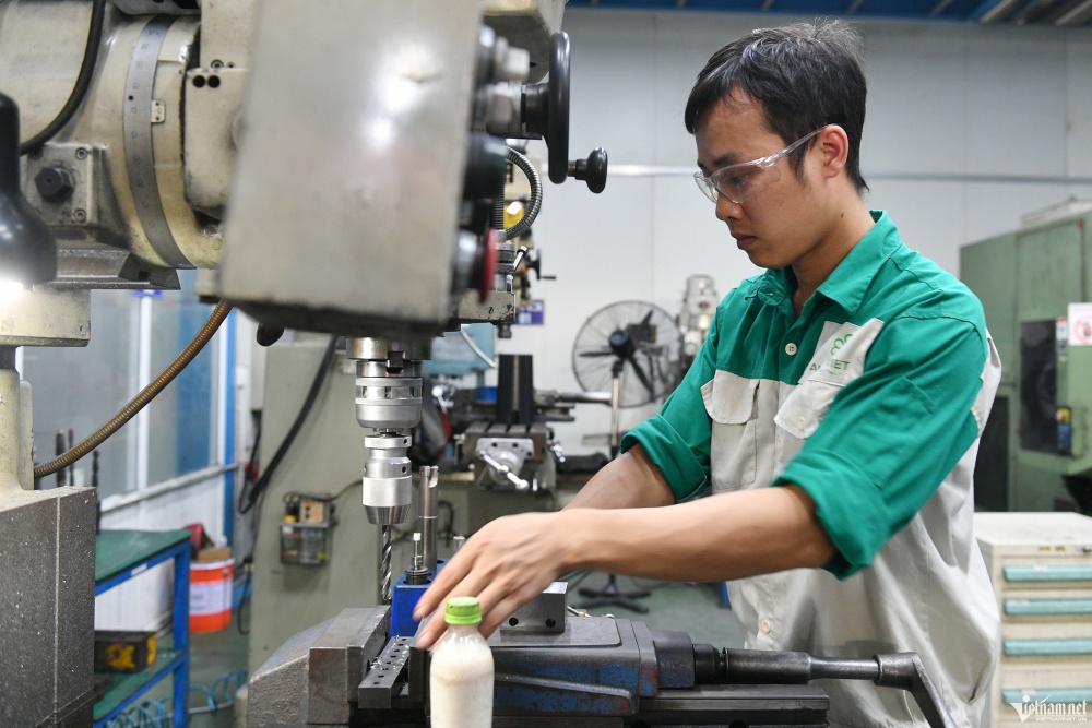 Thúc đẩy liên kết giữa công nghiệp hỗ trợ và chế biến chế tạo