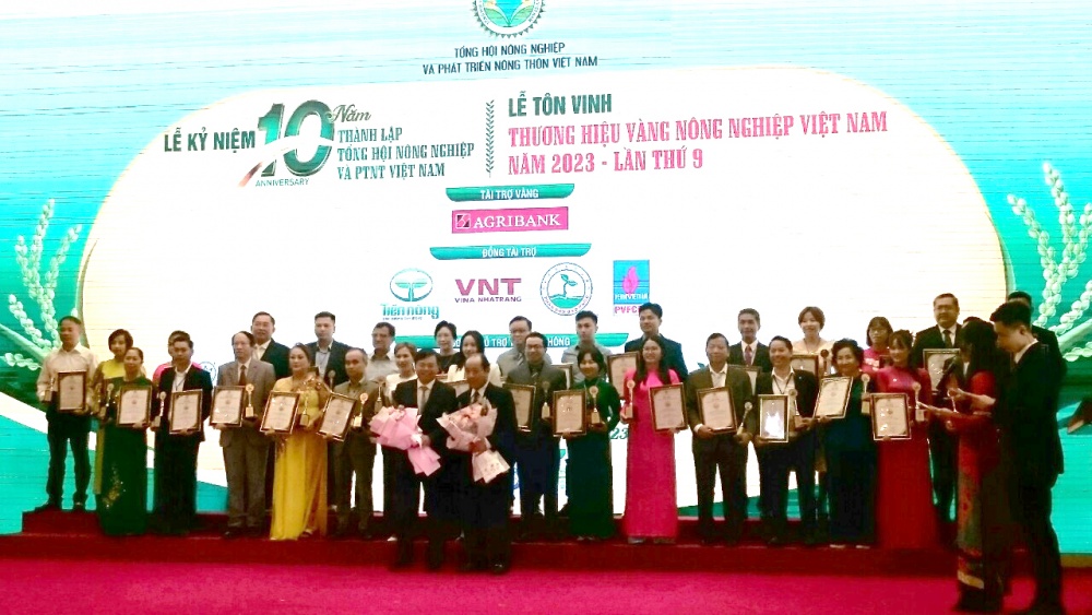 Vinh danh 99 Thương hiệu Vàng nông nghiệp Việt Nam năm 2023