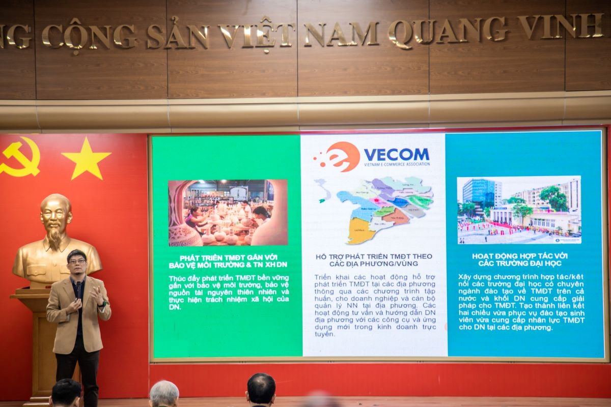 Đào tạo thương mại điện tử chưa được quan tâm đúng mức