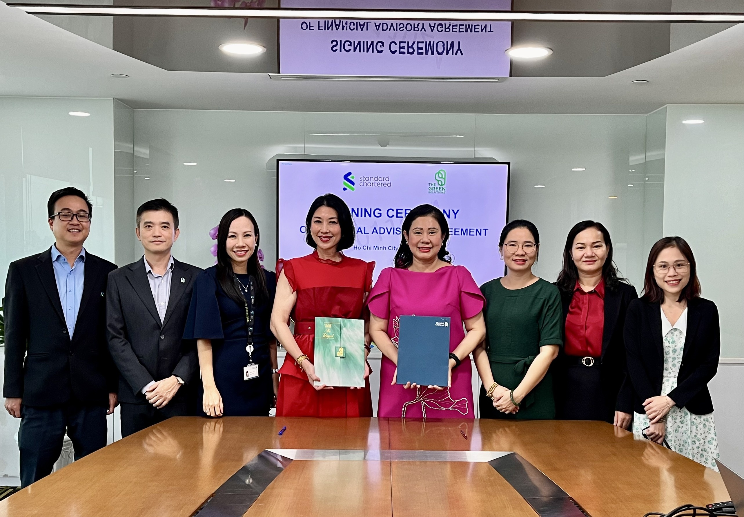 Standard Chartered hợp tác cung cấp dịch vụ tư vấn tài chính cho dự án hydro xanh Trà Vinh của TGS tại Việt Nam