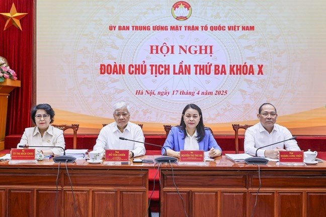 Hội nghị Đoàn Chủ tịch Ủy ban Trung ương MTTQ lần thứ ba khóa X