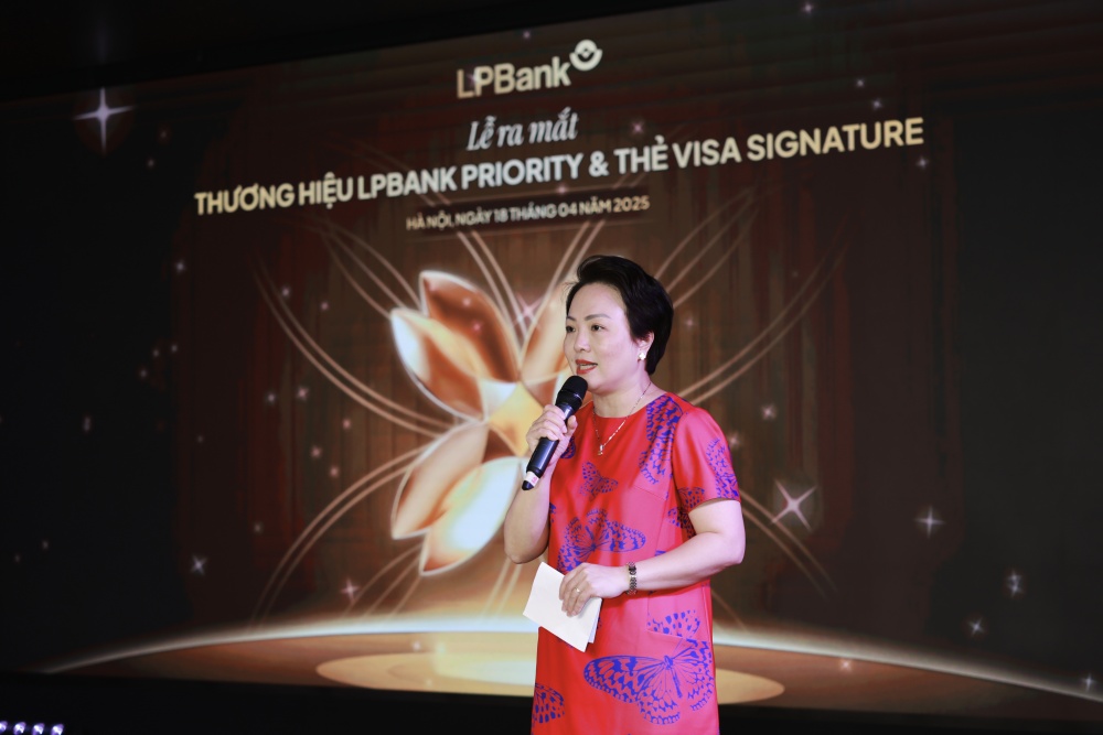 Ngân hàng Lộc Phát ra mắt thương hiệu LPBank Priority và thẻ LPBank Visa Signature, đẩy mạnh chiến lược phục vụ khách hàng cao cấp