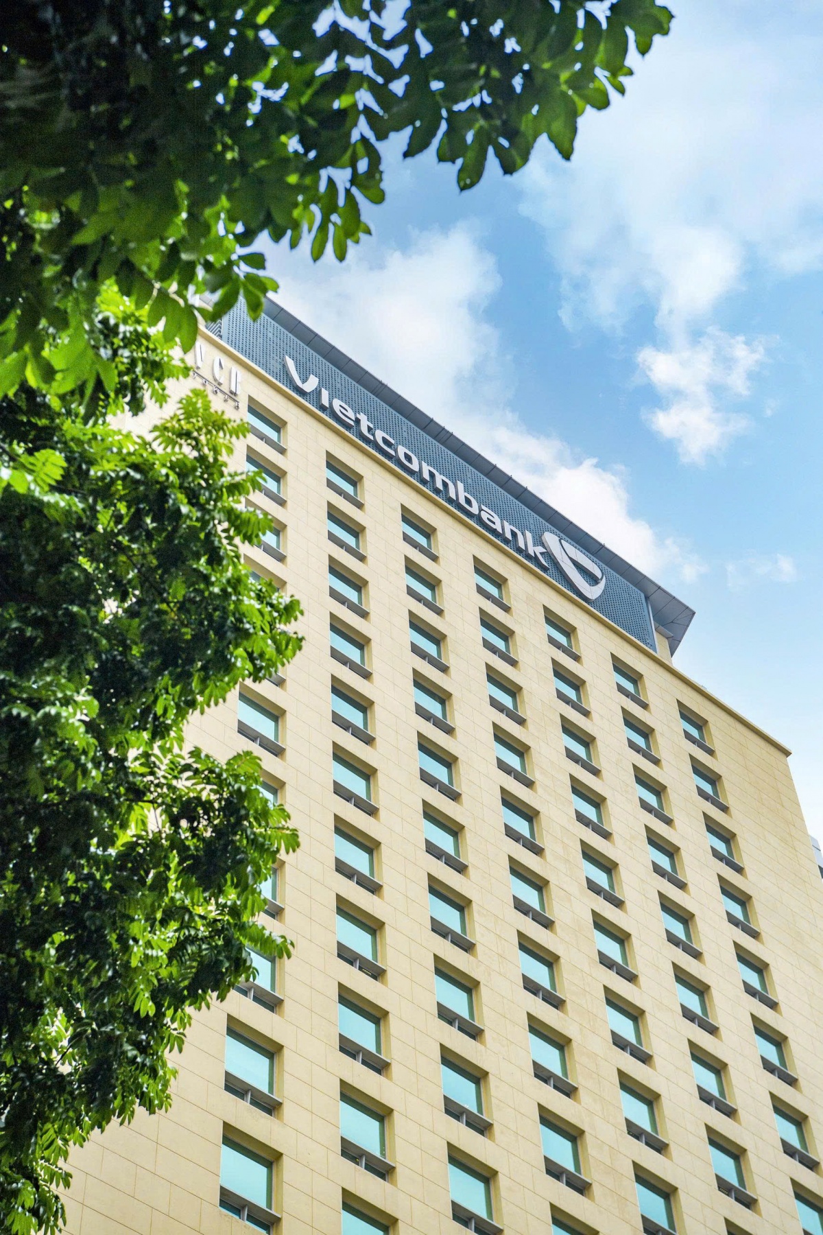 Vietcombank tiên phong đăng ký áp dụng sớm Thông tư 14/2025/TT-NHNN