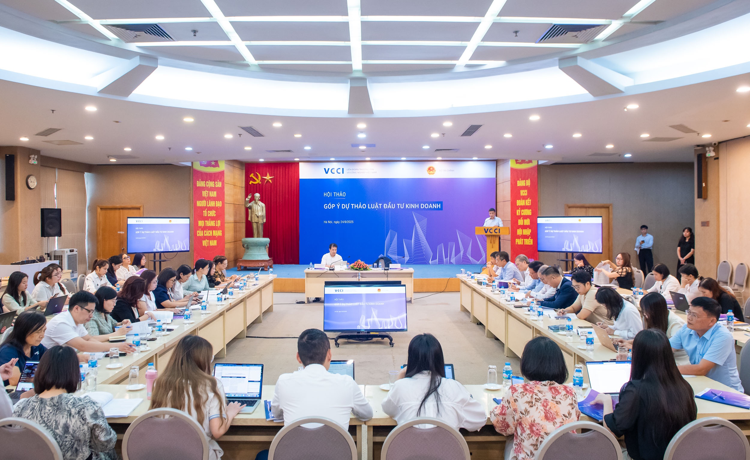 Luật Đầu tư Kinh doanh: Thu hẹp thủ tục, minh bạch điều kiện kinh doanh