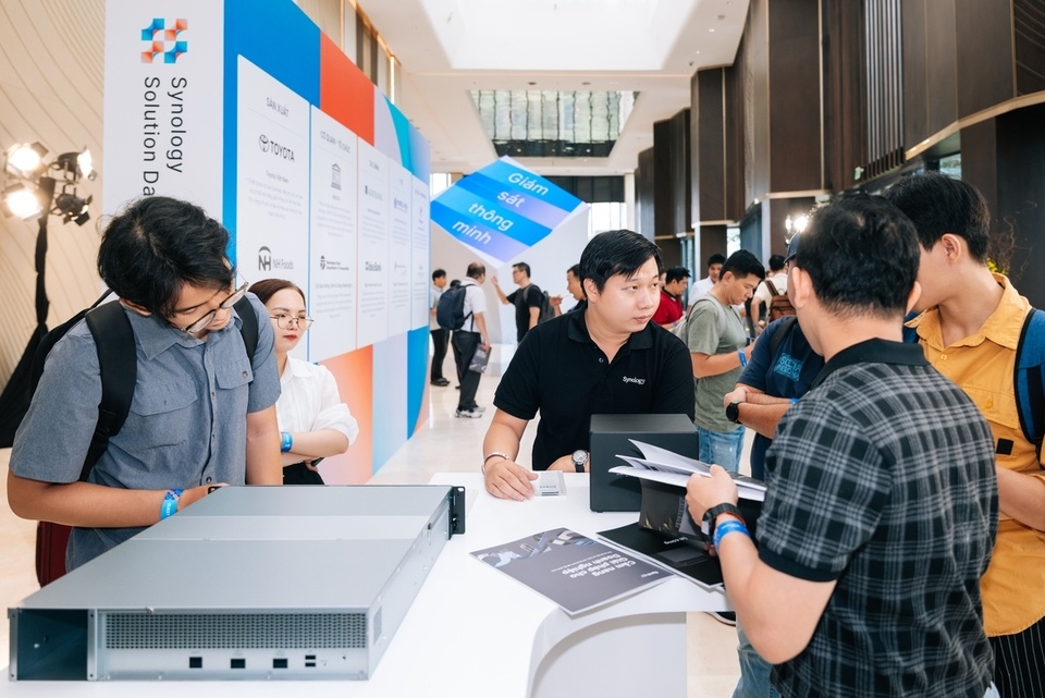 với xu hướng dữ liệu tăng nhanh, phân tán và ngày càng dễ bị tấn công bởi ransomware như hiện nay, các giải pháp từ Synology rất phù hợp với doanh nghiệp với xu hướng dữ liệu tăng nhanh, phân tán và ngày càng dễ bị tấn công bởi ransomware như hiện nay, các giải pháp từ Synology rất phù hợp với doanh nghiệp