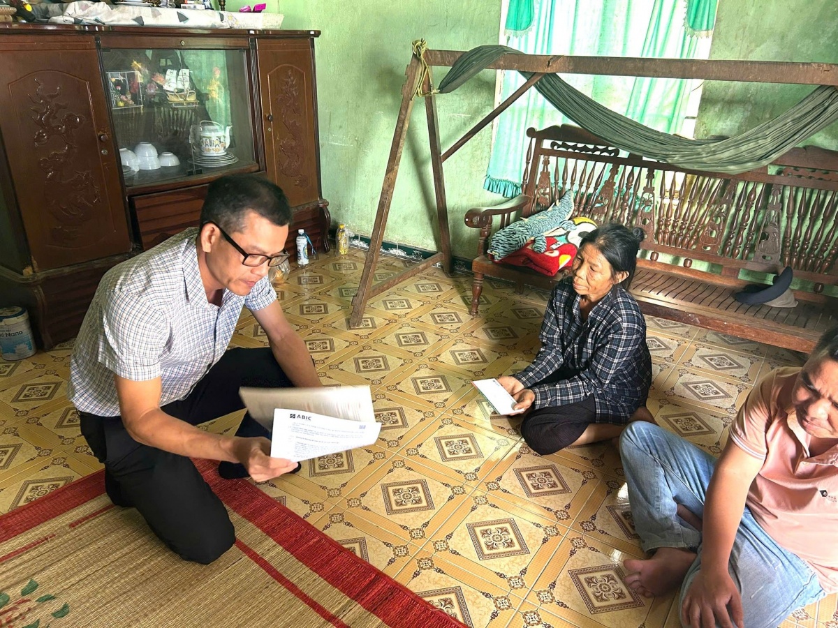 Bảo hiểm Agribank trao yêu thương và lan toả trách nhiệm, sẻ chia Bảo hiểm Agribank trao yêu thương và lan toả trách nhiệm, sẻ chia