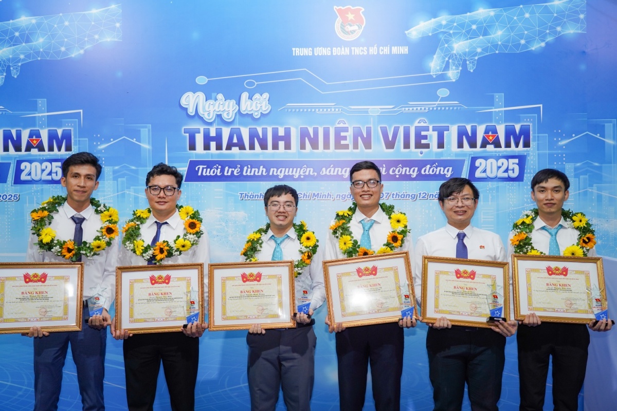 Petrovietnam có 6 giải thưởng được vinh danh tại Lễ trao Giải thưởng “Tuổi trẻ sáng tạo” toàn quốc năm 2025 Petrovietnam có 6 giải thưởng được vinh danh tại Lễ trao Giải thưởng “Tuổi trẻ sáng tạo” toàn quốc năm 2025