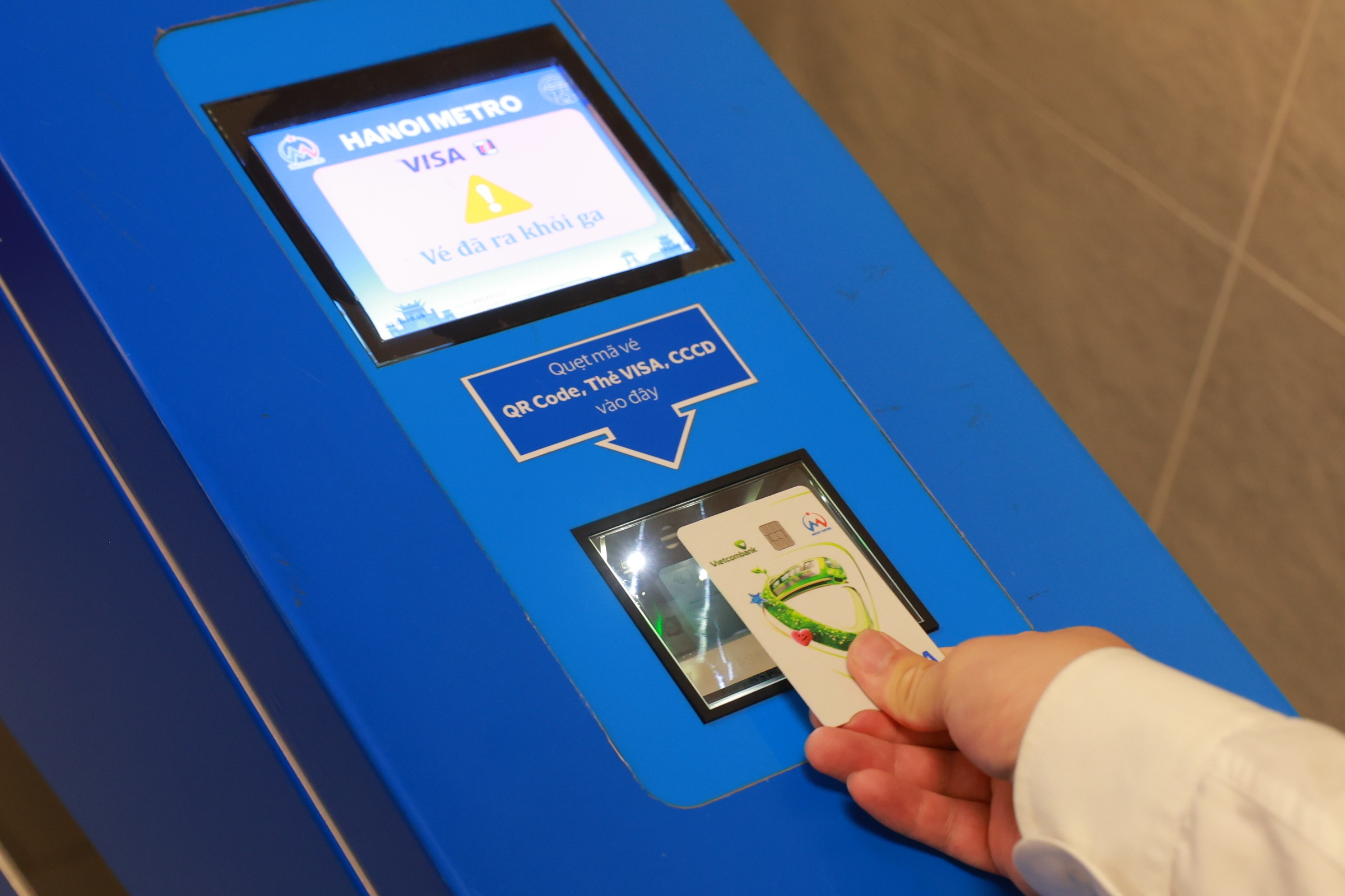 Ra mắt thẻ đồng thương hiệu Vietcombank Visa Hanoi Metro - MeGO thúc đẩy thanh toán không tiền mặt trong giao thông đô thị