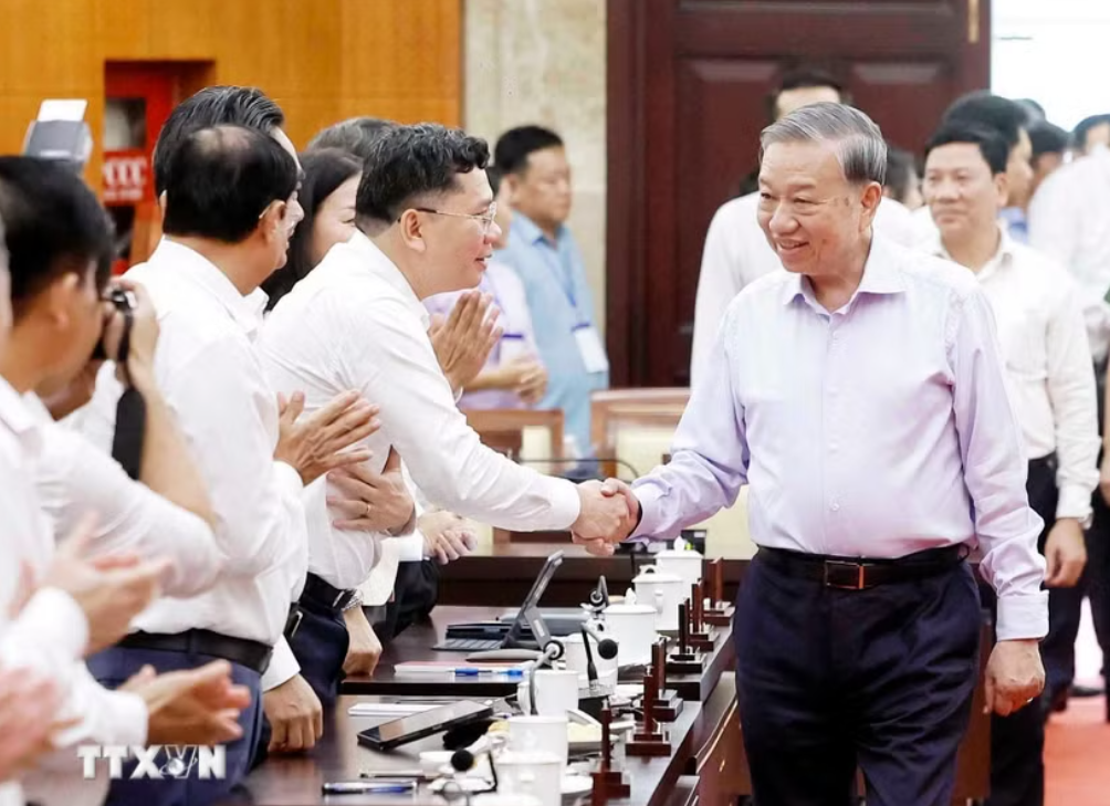 Tổng Bí thư, Chủ tịch nước Tô Lâm: TPHCM phải đi đầu, biến các nghị quyết chiến lược thành thực tiễn sống động- Ảnh 1. Tổng Bí thư, Chủ tịch nước Tô Lâm: TPHCM phải đi đầu, biến các nghị quyết chiến lược thành thực tiễn sống động- Ảnh 1.