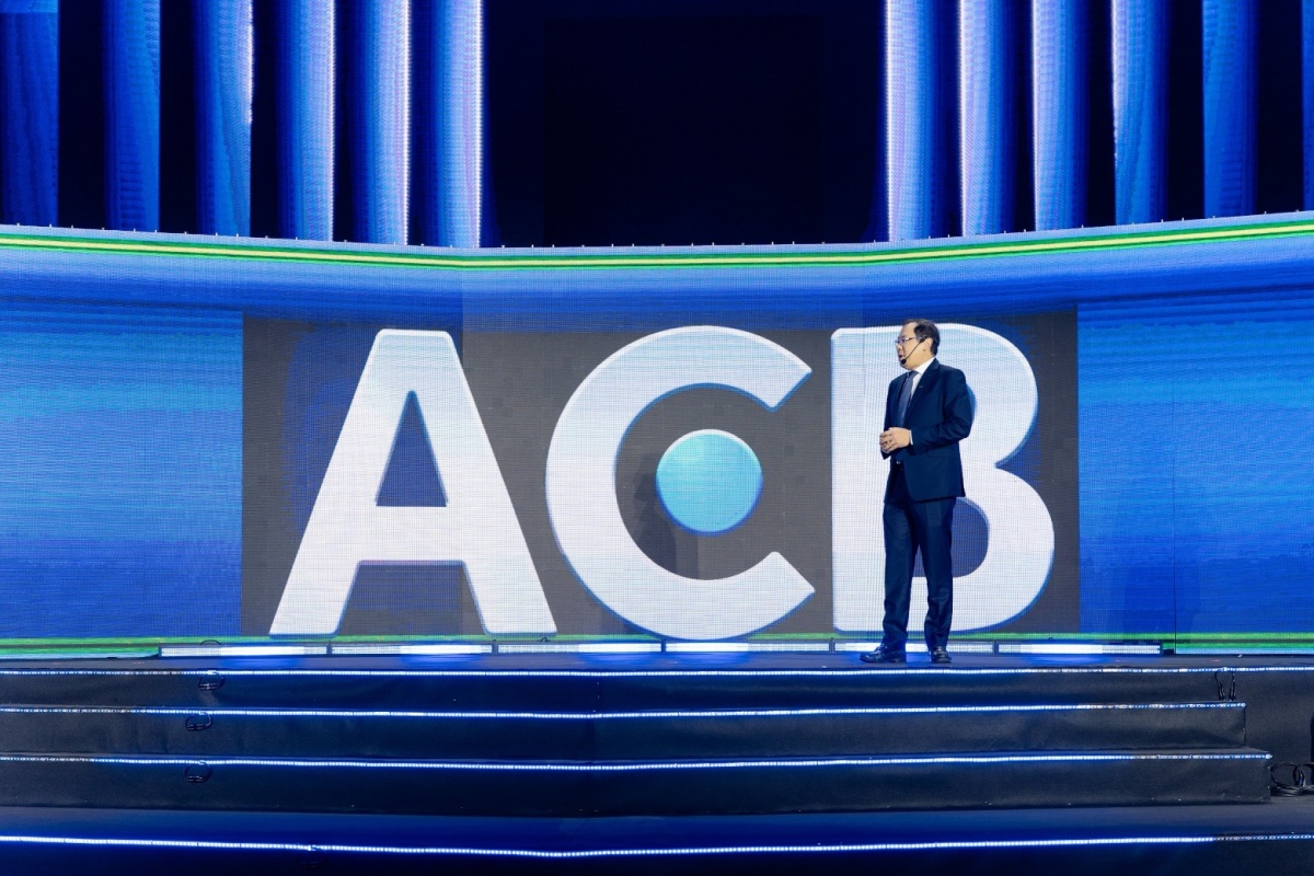 Tổng Giám đốc ACB “đóng vai” hộ kinh doanh, kể câu chuyện chuyển đổi số bằng trải nghiệm thực tế