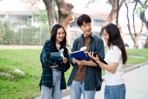 Tài chính tiêu dùng tăng cường vào mùa tựu trường