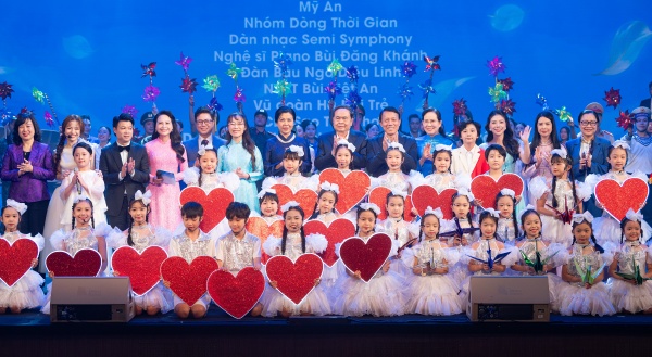HDBank và Vikki Digital Bank nối dài ‘Kết nối yêu thương’, gửi trao hy vọng đến phụ nữ và trẻ em