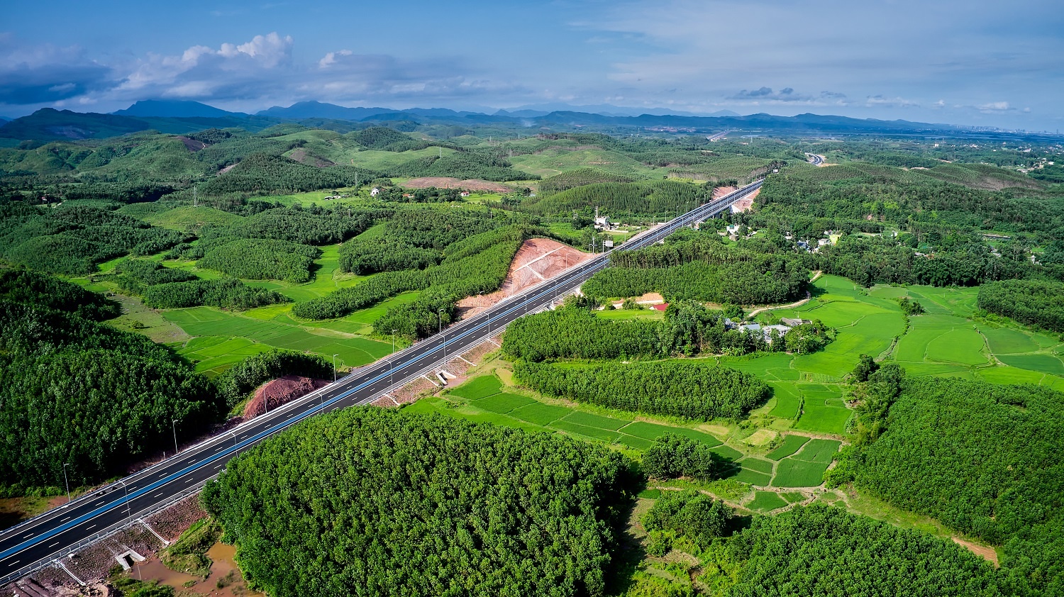 Cao tốc Vân Đồn – Móng Cái: Cú hích thần tốc cho kinh tế Quảng Ninh