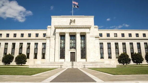 Fed thừa nhận có nhiều áp lực