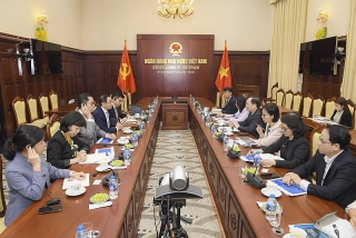 Phó Thống đốc Thường trực NHNN Đào Minh Tú tiếp lãnh đạo UOB