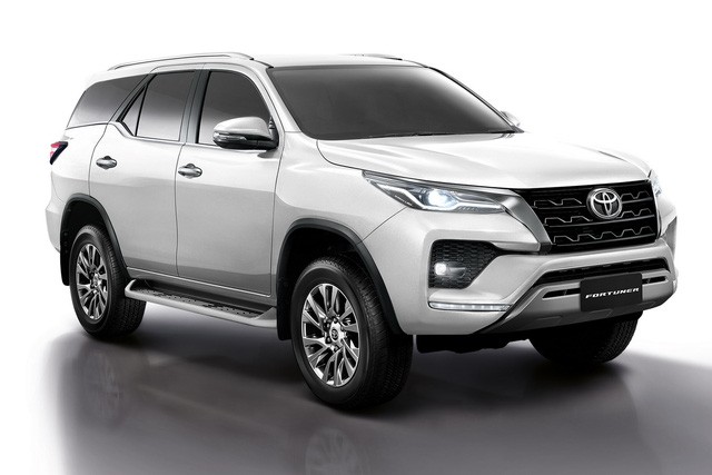 Toyota Fortuner 2021 lộ thông số trước khi chính thức được bán tại Việt Nam toyota fortuner 2021 lo thong so truoc khi chinh thuc duoc ban tai viet nam