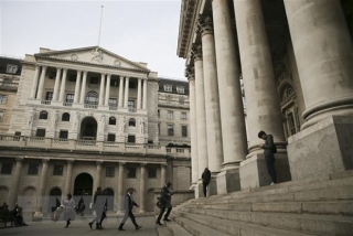 BoE tăng lãi suất nhằm đối phó với lạm phát