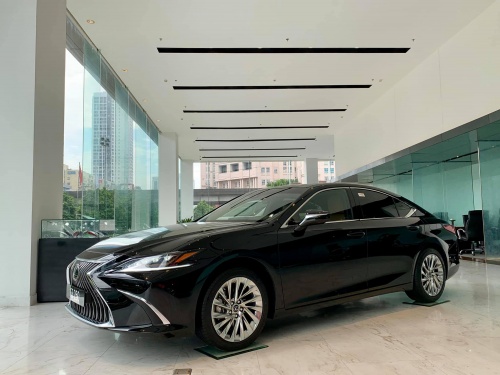 Lexus ES 250 2020 giá 2,54 tỷ đồng có gì? lexus es 250 2020 gia 254 ty dong co gi