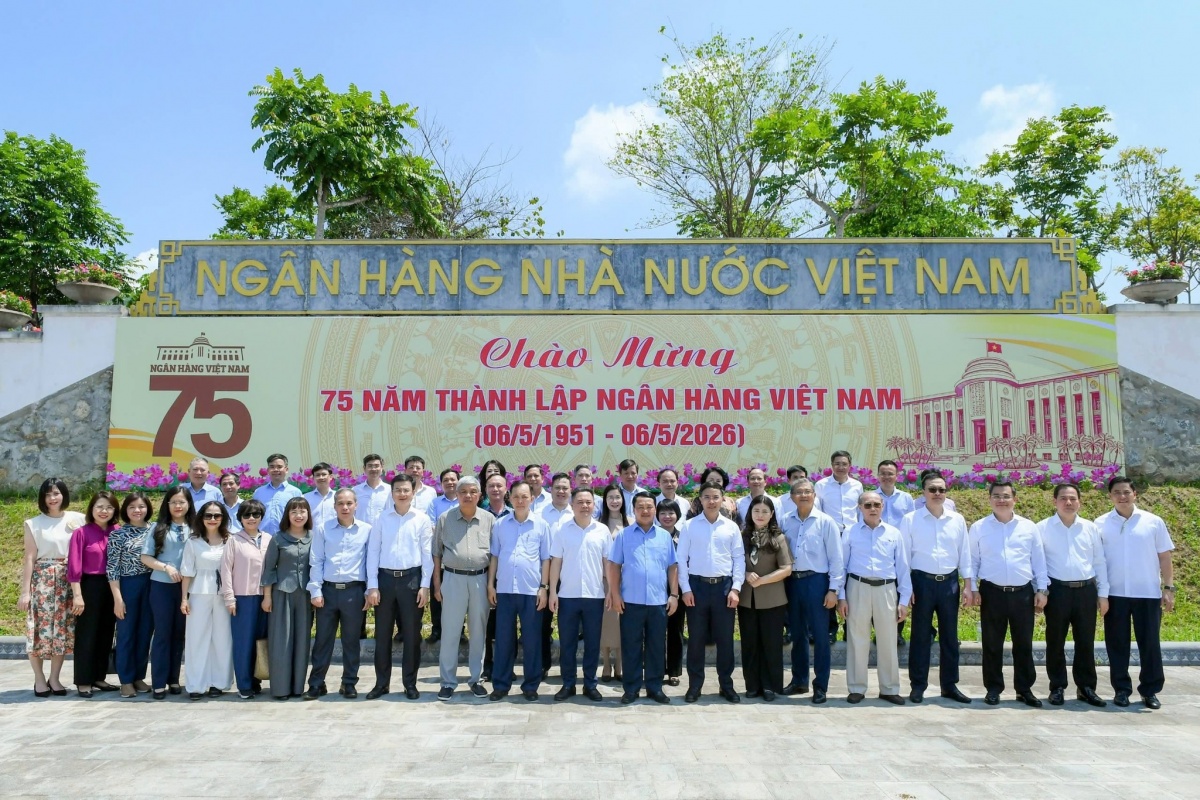 75 nam ngan hang viet nam tro ve noi khoi nguon lich su